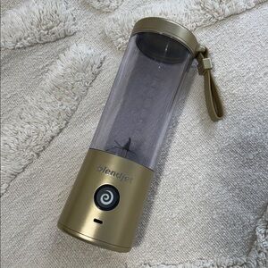 BlendJet 2 Portable Blender in Gold